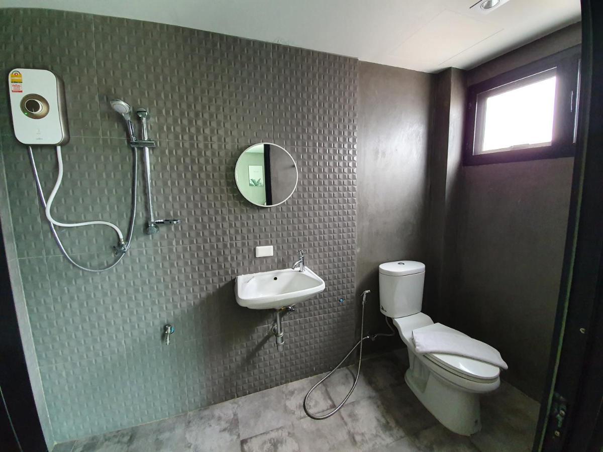 Baan Wualamphong บ้านวัวลำพอง Bangkok Phòng bức ảnh