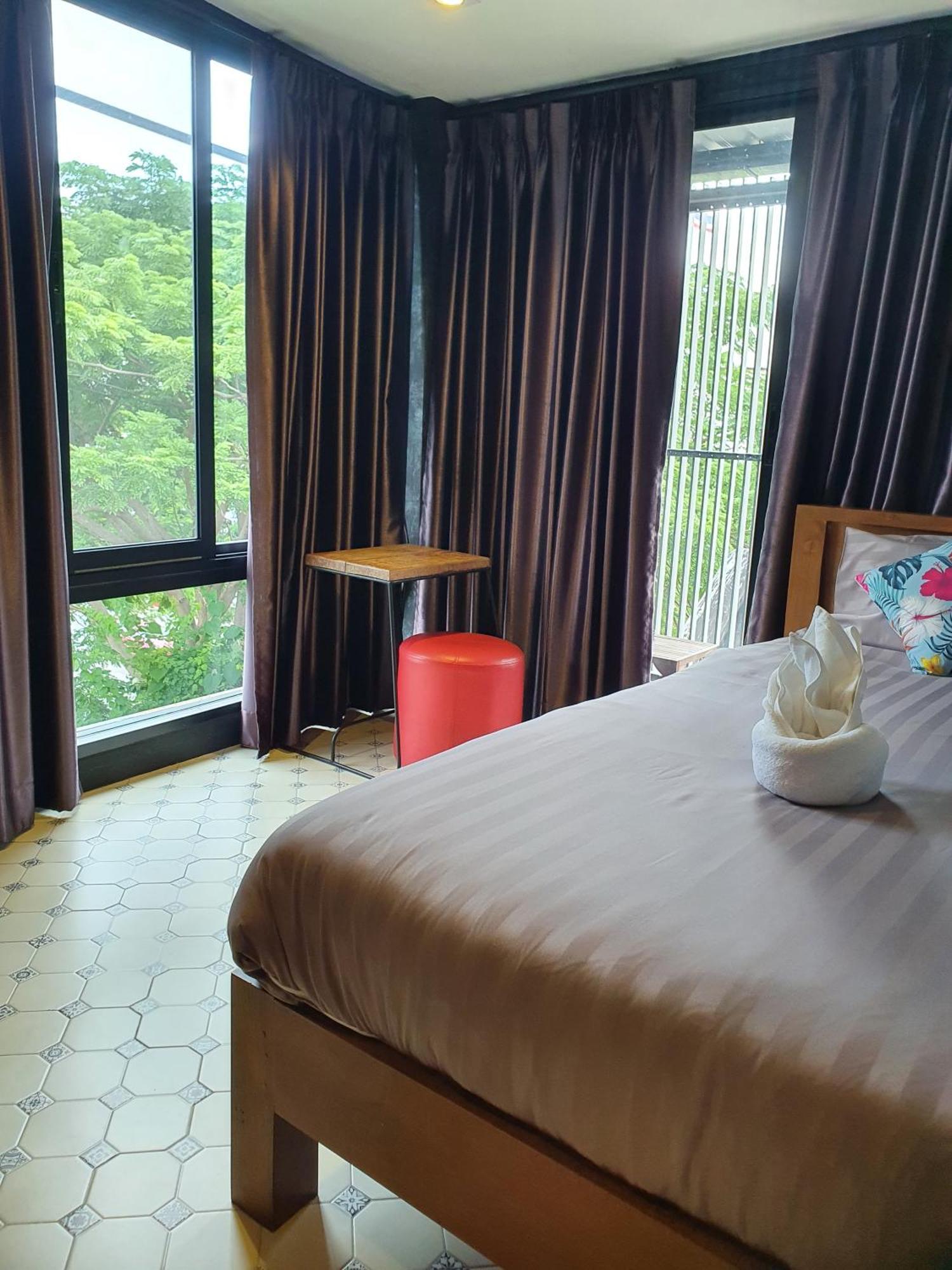 Baan Wualamphong บ้านวัวลำพอง Bangkok Ngoại thất bức ảnh